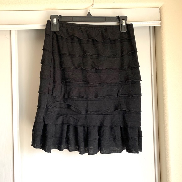 Cute layered skirt - Picture 2 of 2